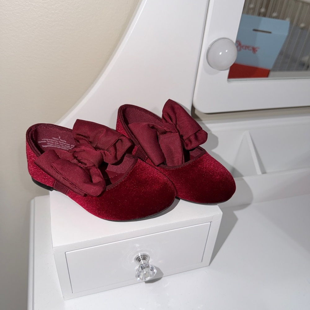 Cat & Jack Burgundy Dress Shoes with Bow